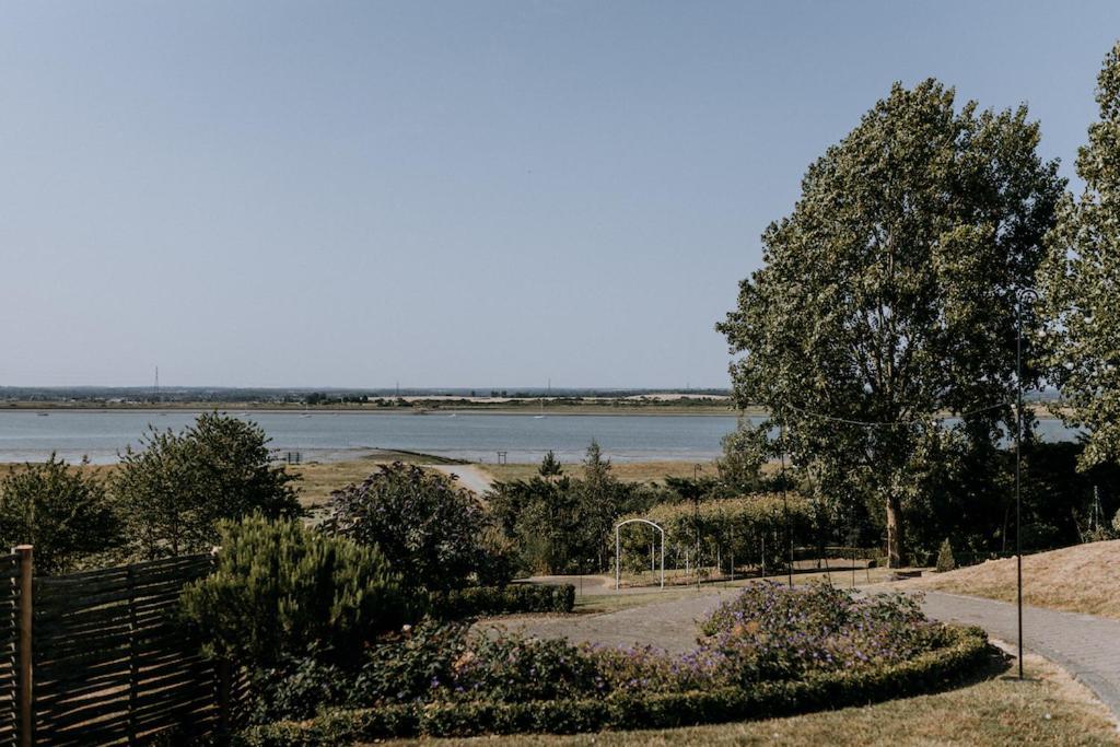 The Ferry House Bed and Breakfast Eastchurch Buitenkant foto